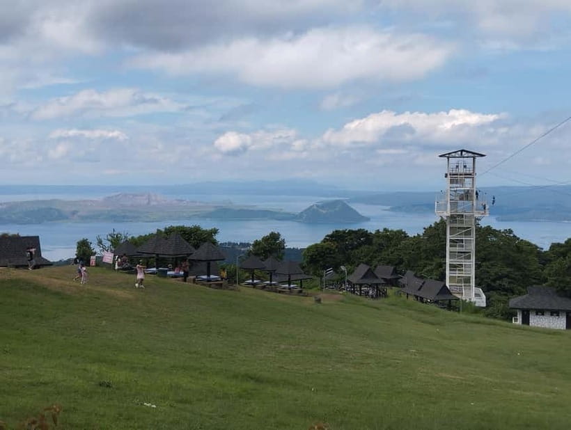 Manila: Private Tagaytay Highlands and Taal Volcano Tour - A private day makes a difference