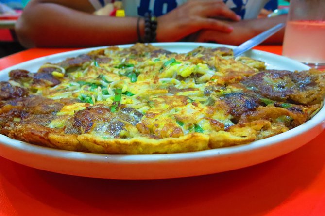 Manila's Culinary Expedition: The Ultimate Food and Market Tour - The food comes before the sightseeing