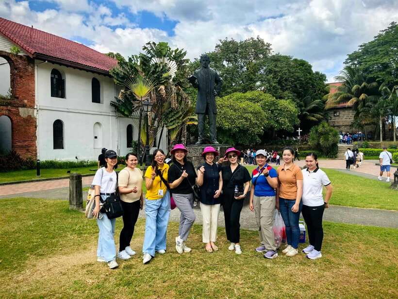 Manila: Walled City Intramuros Walking Tour - Why Intramuros makes a good first look at Manila