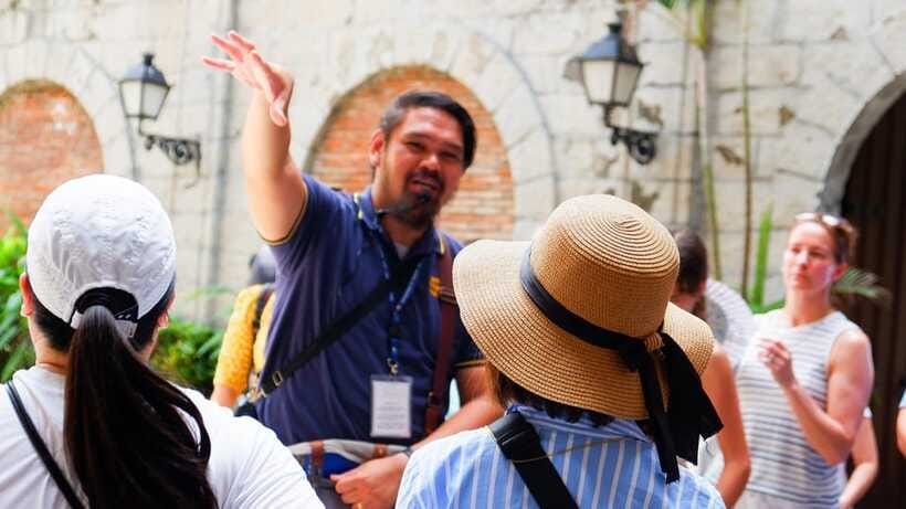 Manila: Walled City Intramuros Walking Tour - Manila Cathedral and Plaza Roma add the grand public view