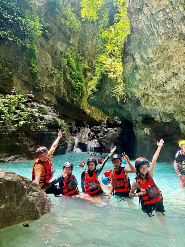 Moalboal: Kawasan Canyoneering with Lunch & Free Transfers - The River Route to Kawasan Falls