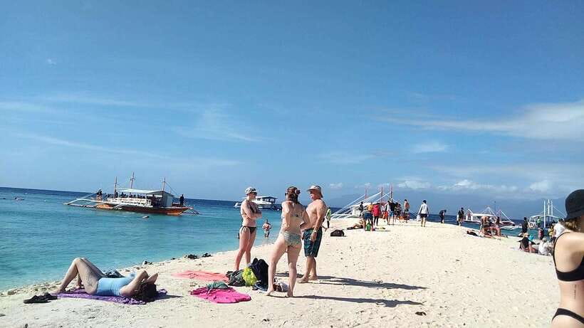 Oslob: Whaleshark Swimming, Tumalog Falls & Sumilon Island - A breakfast pause, with food on your own