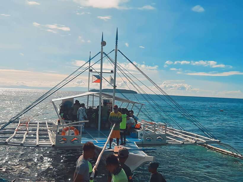Oslob: Whaleshark Swimming, Tumalog Falls & Sumilon Island - Sumilon Island for sand, sea, and breathing room