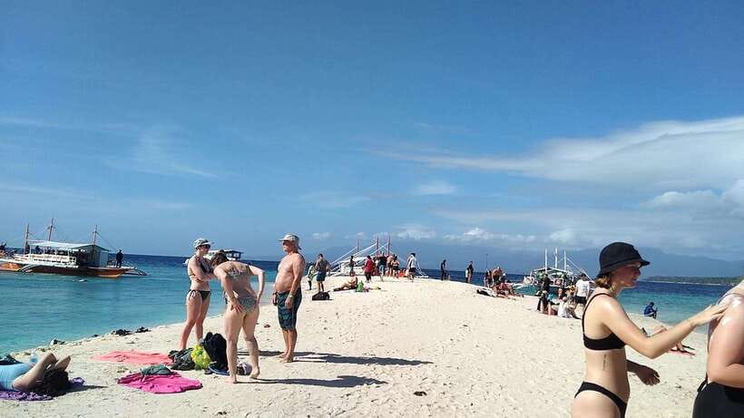Oslob: Whaleshark Watching, Tumalog Falls & Sumilon Island - What to pack for a wet and tiring day