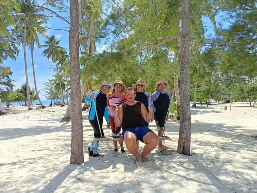 PALAWAN: Balabac Island Hopping with Full board Meals - Three days of beaches, reefs, and sea life