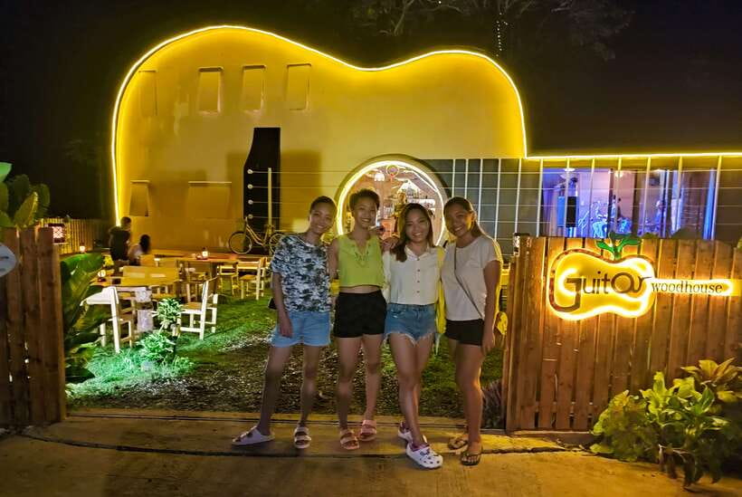 Panglao Bohol Island: Alona Beach Pub Crawl with Drinks - Practical details for a smoother evening
