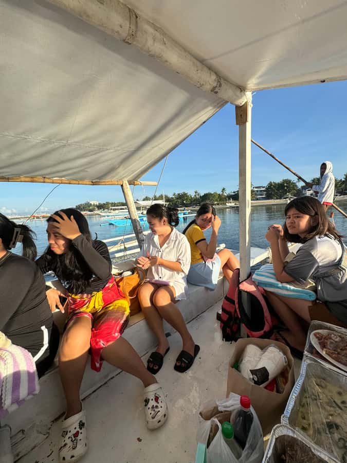 Panglao: Island Hopping w/Balicasag (Shared) - Who should book this tour?