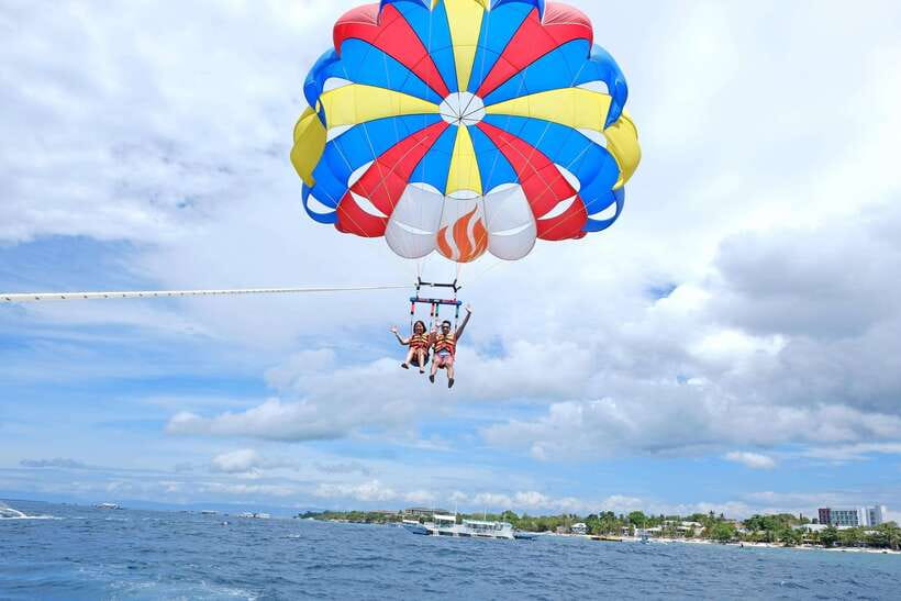 Panglao: Solo or Tandem Parasailing Experience near Alona - Key points to know before you book