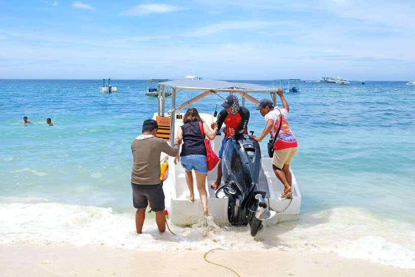 Panglao: Solo or Tandem Parasailing Experience near Alona - Seeing Panglao from above