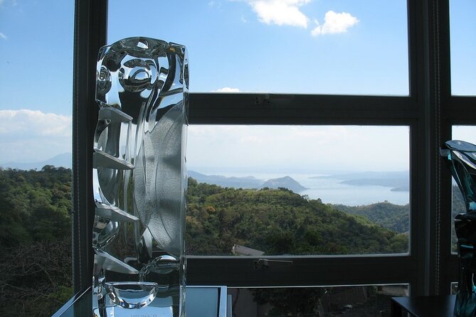 PanoramicTagaytay Ridge Tour from Manila - Museo Orlina and Filipino glass art