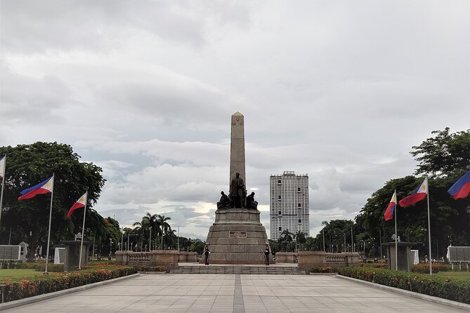 Private Half-Day Makati (Old Manila) with Intramuros - Intramuros: entering the old walled city