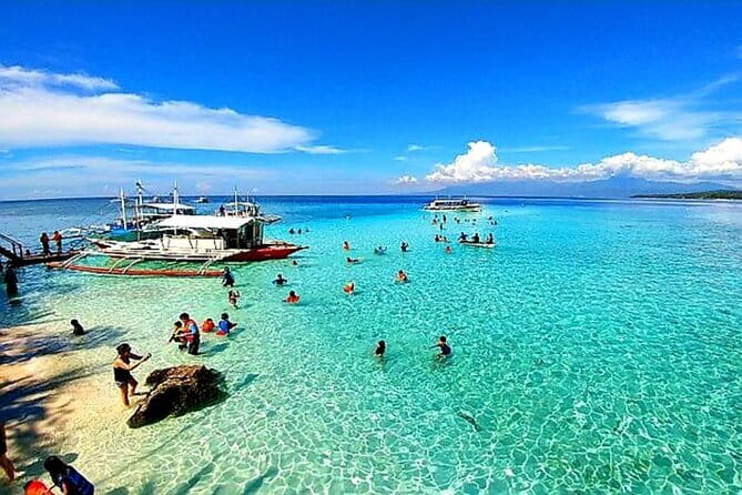 Private Island Hopping in Nasuluan, Hiltotongan and Caohngan - Nalusuan: your first long look beneath the water
