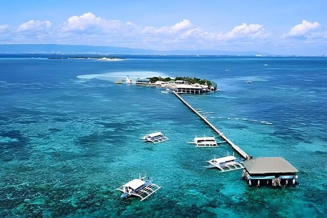 Private Island Hopping in Nasuluan, Hiltotongan and Caohngan - Boat comfort and the small details that matter
