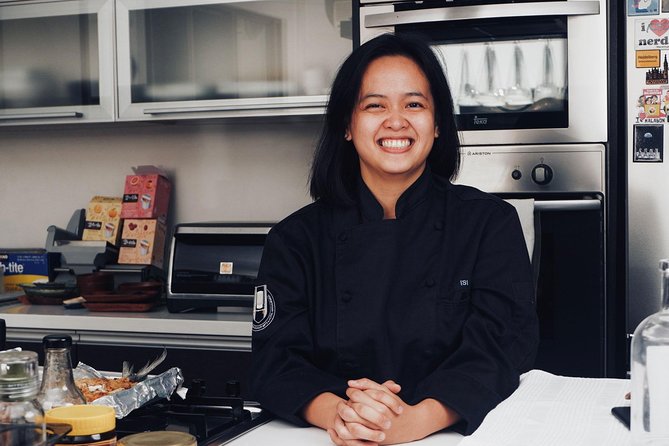 Private Market Tour and Filipino Cooking Class in Manila with Isi - Sitting down to a Filipino home meal