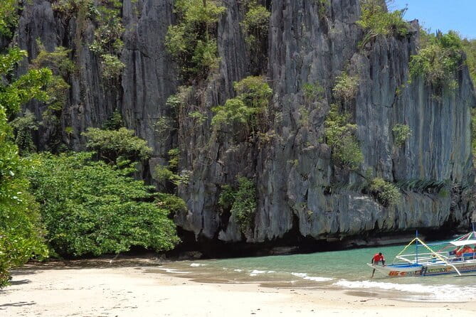 Puerto Princesa City sightseeing tour shore excursion - The guide can make or break a tight schedule
