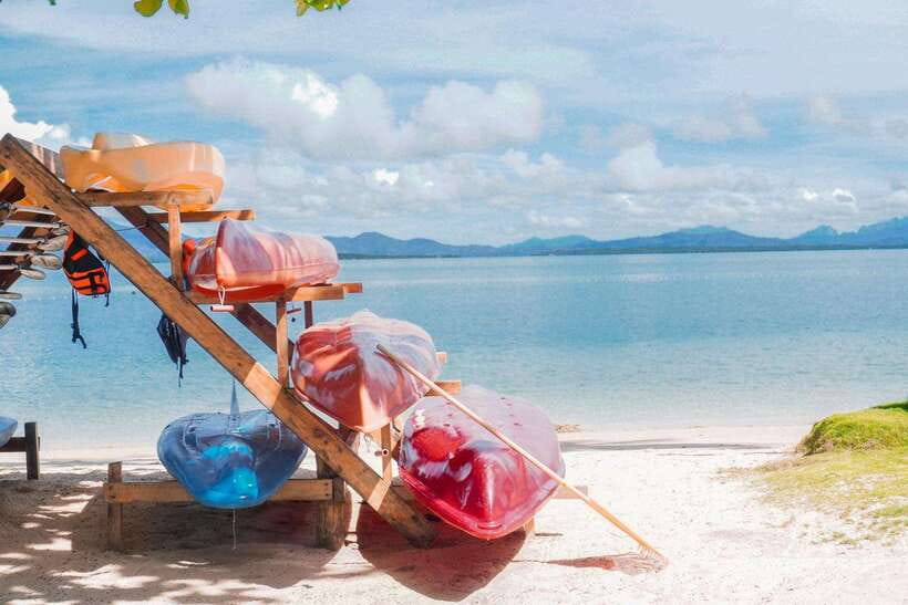 Puerto Princesa: Cowrie Island Guided Day Tour with Meal - Arriving at Cowrie Island