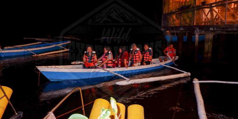 Puerto Princesa: Firefly Watching Paddle Boat Tour & Dinner - The motorized boat ride to the river