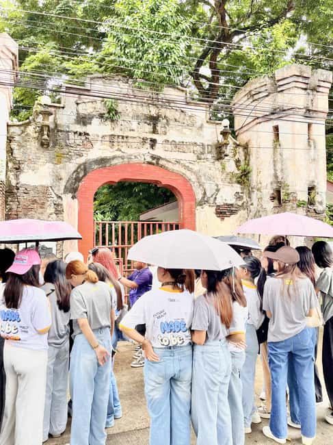 Puerto Princesa: Half Day City Tour with Butterfly Garden - Baker’s Hill brings food and fun