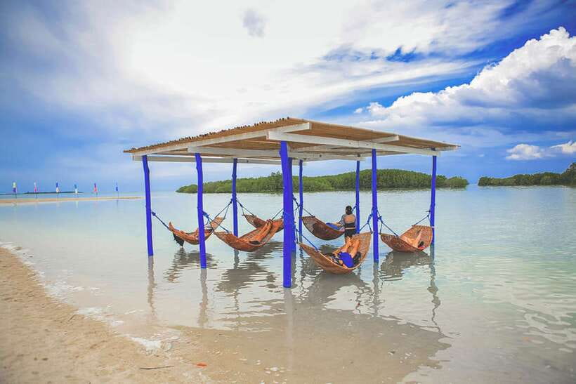 Puerto Princesa: Honda Bay Island Hopping & Optional Massage - Luli Island and Its Changing Sandbar
