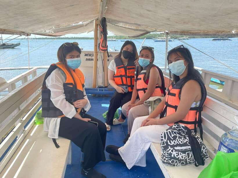 Puerto Princesa: Honda Bay Tour with Lunch - The boat ride, guide, and pace of the day