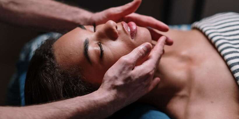 Puerto Princesa: Relaxing Massage with optional transfers - How to plan the 1.5-hour visit