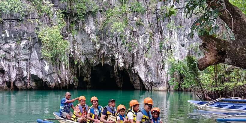 Puerto Princesa Underground River Tour in Palawan - Inside the 45 to 60 Minute Underground River Ride