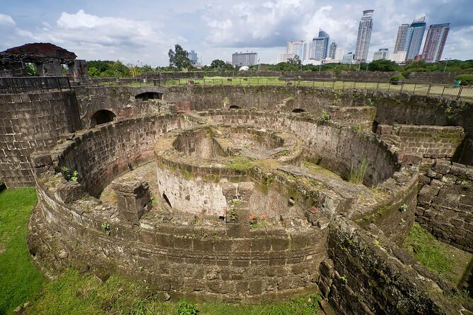 Shared Cruise Shore Excursion of Manila Old and New City Tour - Manila in four hours, from modern streets to old walls