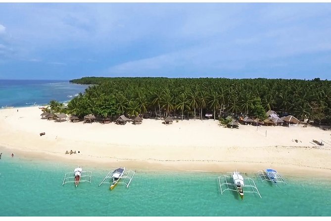Siargao Island Hopping - Guyam Island: a small first stop with a distinct shape