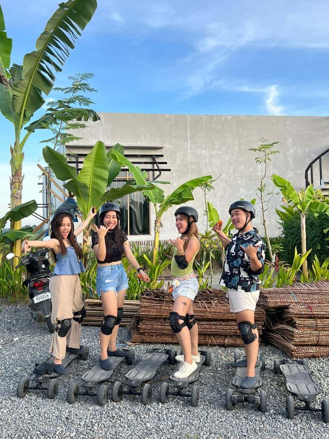 Siargao : Morning 1 Hour Guided Electric Skate Experience - Safety Gear, Age Rules, and Physical Limits
