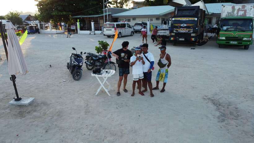 SIARGAO TRI-island DAKU/NAKED/GUYAM free drone/lunch - Leaving General Luna by tuk-tuk and boat