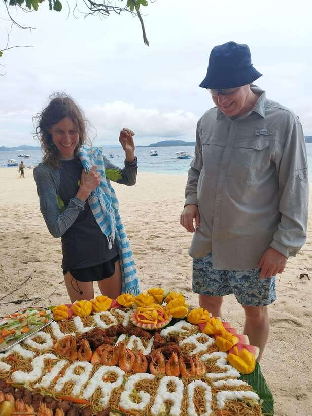 Siargao:Tri Island Hopping Naked Island, Daku, Guyam w/Lunch - Shared boats, guides, and the feel of the day