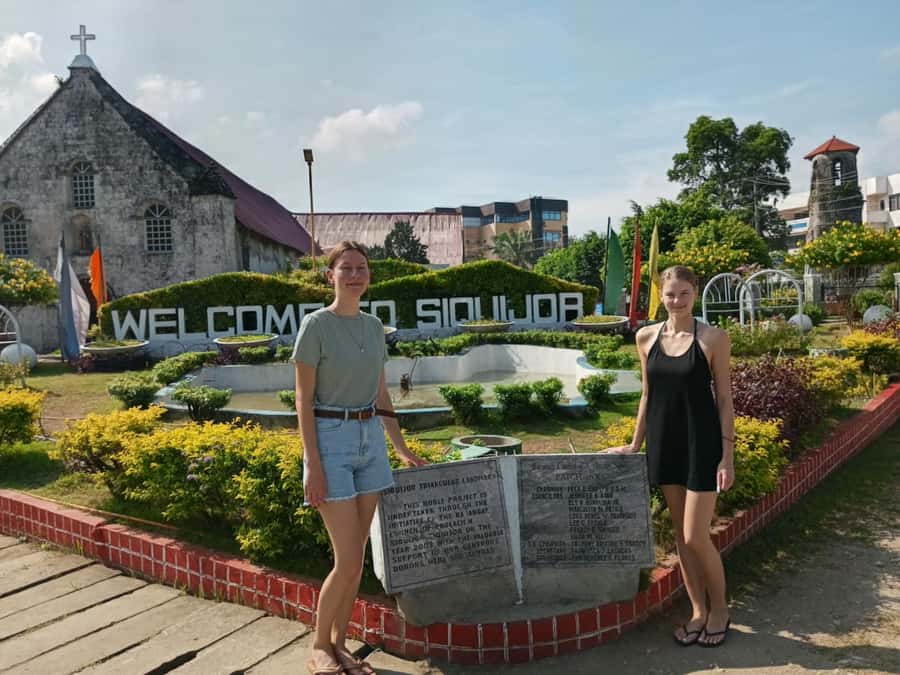 Siquijor: Siquijor Island Tour Cambugahay Falls Private - Capilay Spring and the island’s everyday side