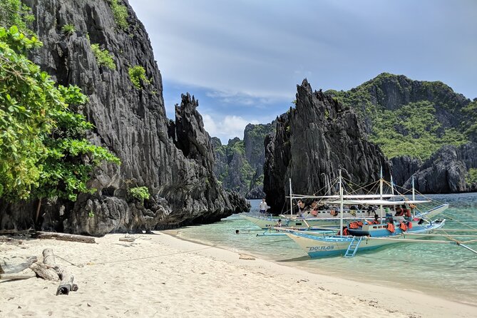 Small-Group El Nido Island Hopping Tour - What this El Nido Tour A day is really like