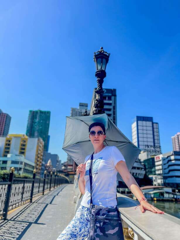 Solo Traveler Friendly Manila Walk w/ Mobile Photography - Timing, comfort, and practical planning