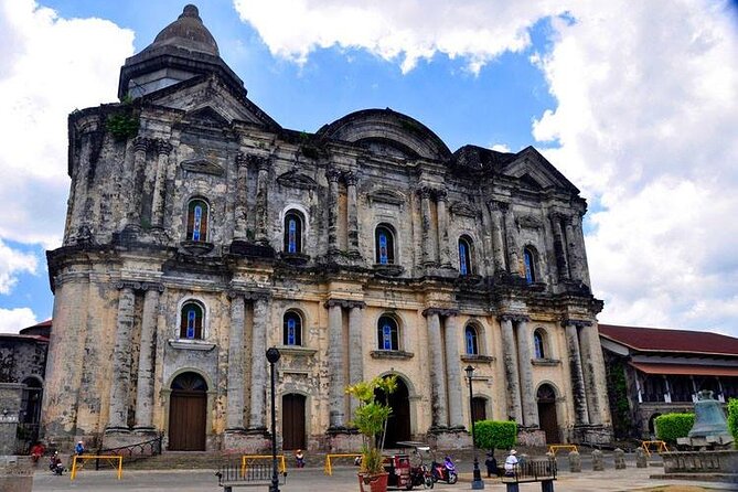 Tagaytay, Taal Volcano & Heritage Town: A Journey of Discovery - Tagaytay: a quick high viewpoint