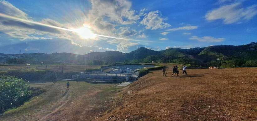 Trekking to see the beautiful view of Cebu City - The view deck and its local refreshments