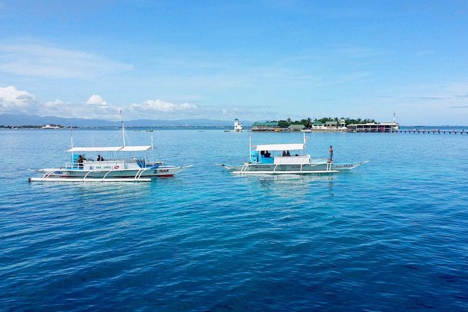 Twin Island Snorkeling Adventure at Hiltungan and Nalsuan - The boat ride from Mactan to the reef
